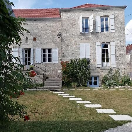 Chambre D'Hotes Esprit De Famille Landreville ภายนอก รูปภาพ
