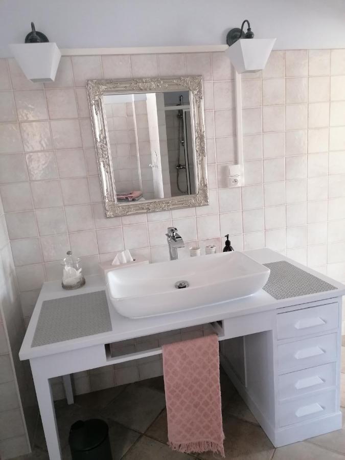 Chambre D'Hotes Esprit De Famille Landreville ภายนอก รูปภาพ
